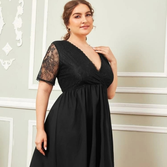 0X/XL - Plus Surplice Neck Lace Bodice Dress - Picture 4 of 6